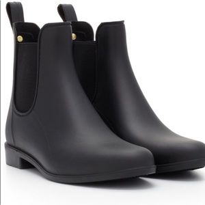 Sam Edelman size 10 rain boot. Worn once - condition like NEW.